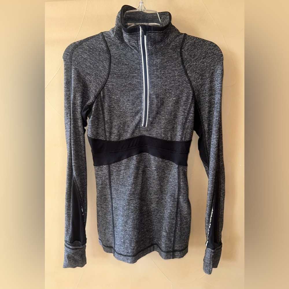 Lululemon Run Full Tilt Half Zip Pullover Gray Black Herringbone Size 2